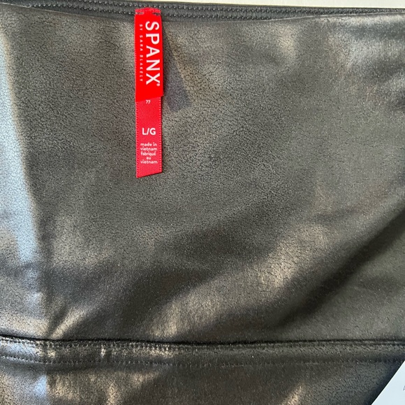 SPANX Plain Faux Leather Legging - Picture 4 of 4